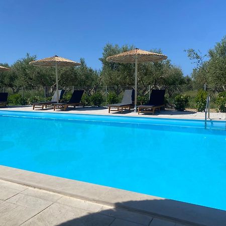 Three Charites Resort Ялова Екстер'єр фото