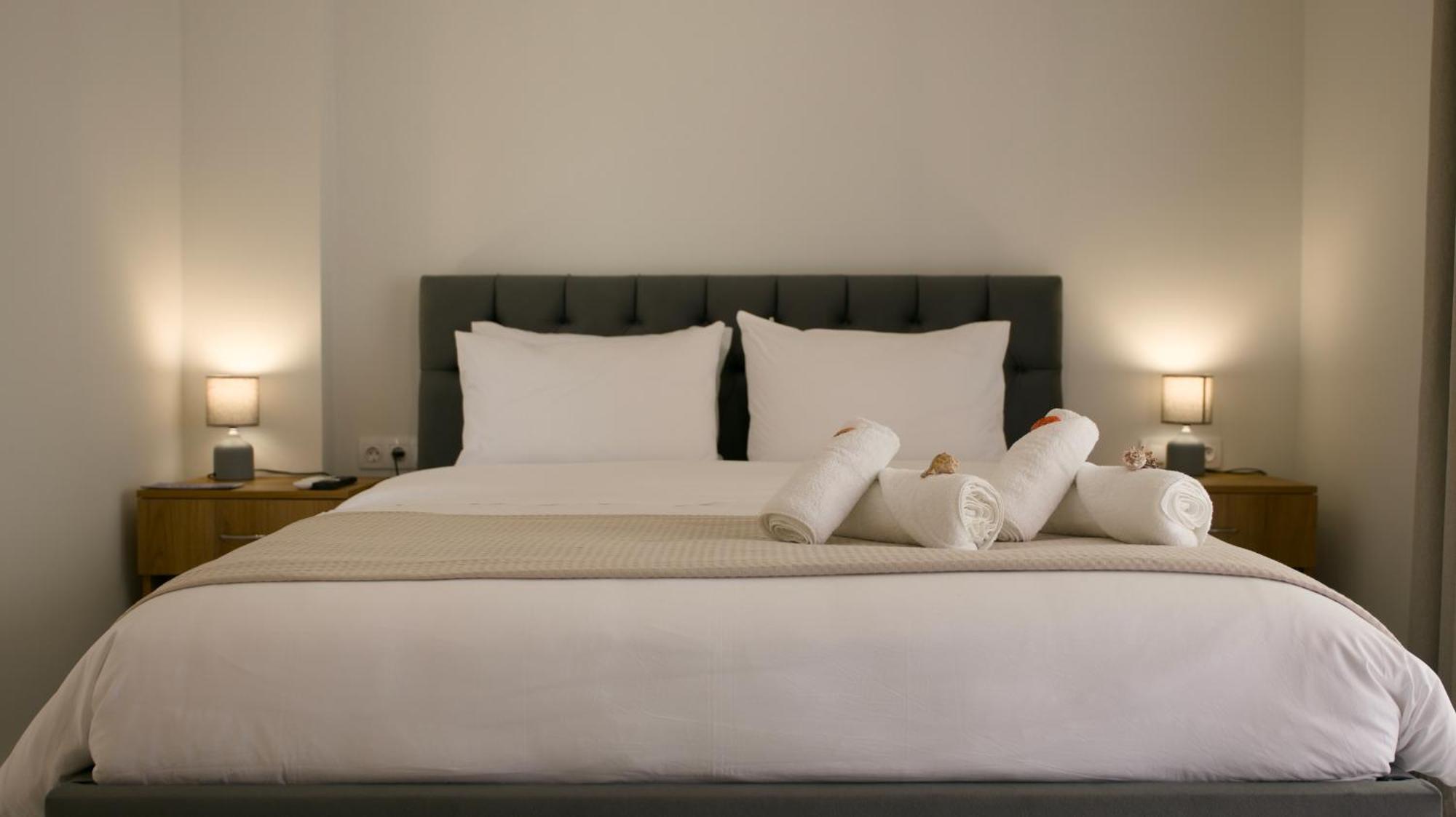 Three Charites Resort Ялова Екстер'єр фото
